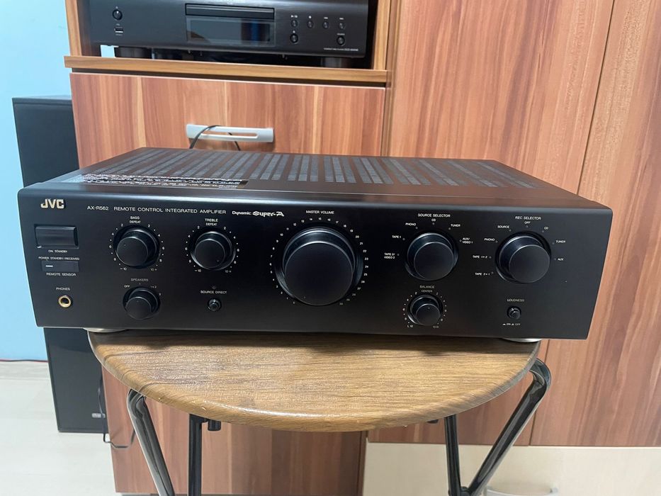 JVC AX-R562 Integrated Amplifier