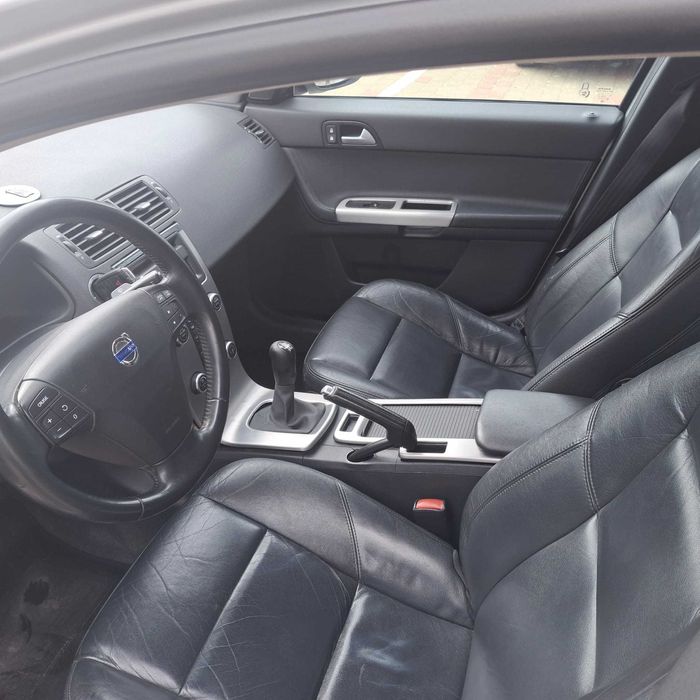 Volvo S40 2.0 Diesel – 136 CP – 2009