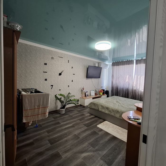 Продам 3 комн.кв, 1/5, Абая 39