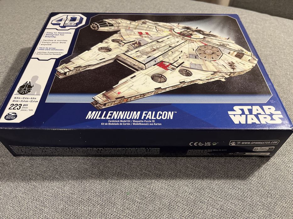 Set de asamblare Star Wars cu 223 piese