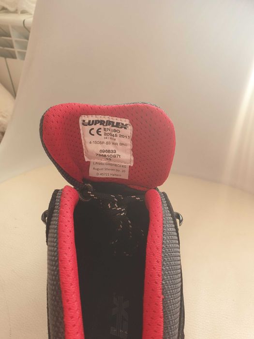 предпазната обувка LUPRIFLEX