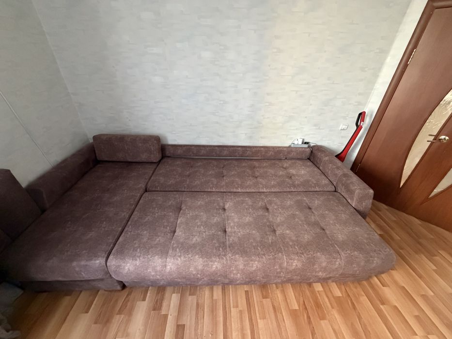 Продам Диван 3 м