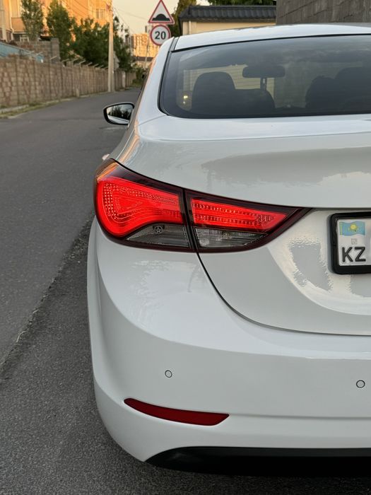 Hyundai Elantra 2014