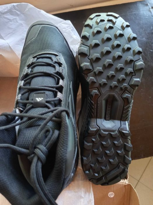 Adidas Terrex East rail