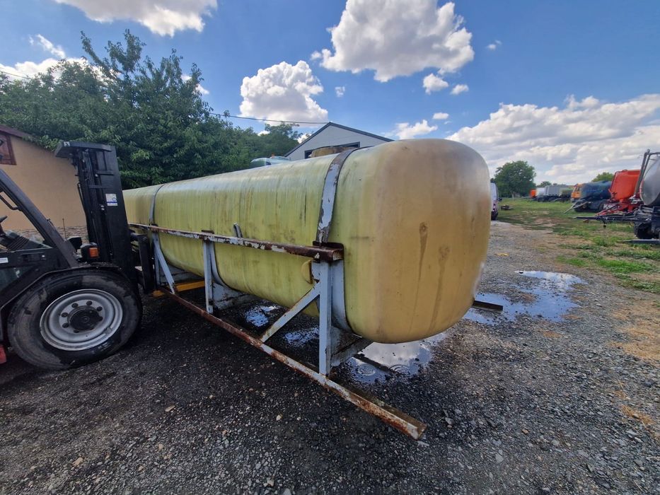 Bazin fibră de sticlă11000l,cisternă  apă Bazin apă pt agricultură