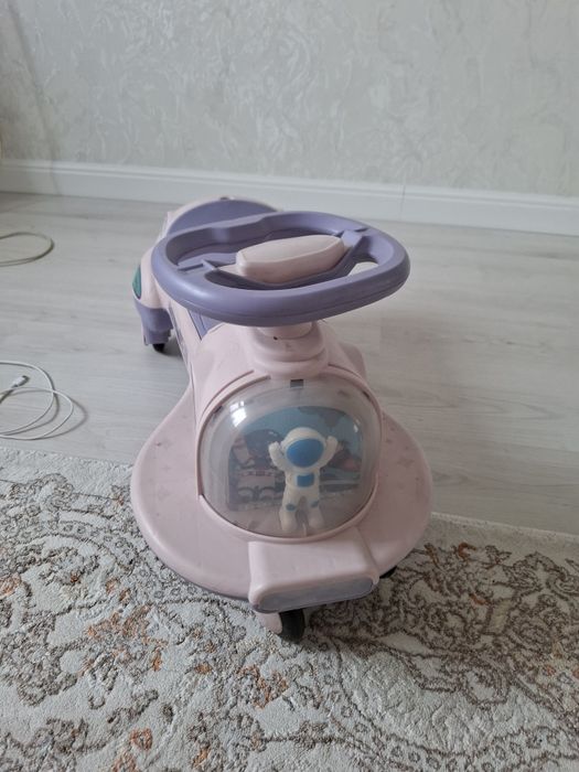 Продам детскую машину