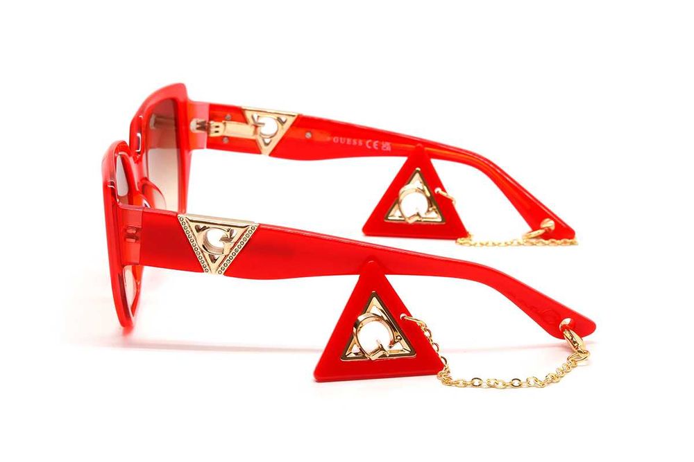 Оригинални дамски слънчеви очила Guess -65%