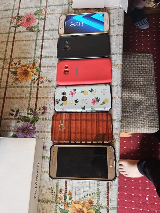 Samsung galaxy A3 2017 va Samsung J2 sotiladi