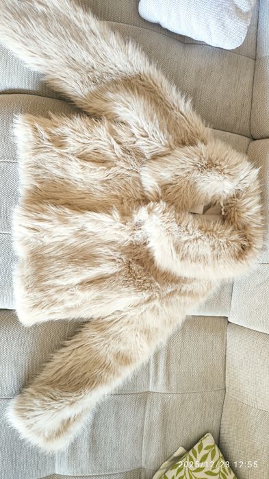 Палто от еко косъм