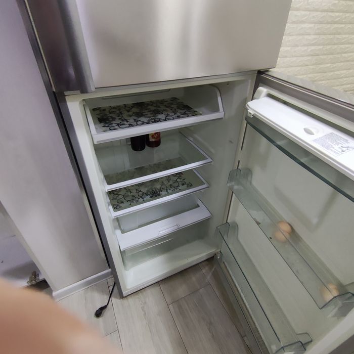 Холодильник Midea большой б.у 450л самовывоз