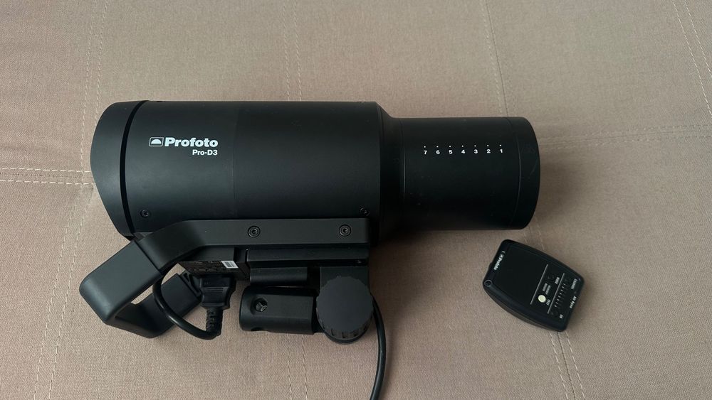 Profoto Pro-D3 Blit Studio 750W pret 7500 lei FIX