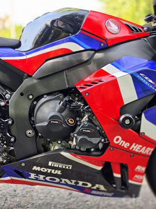 Сотилади Honda cbr1000rr-r fireblade