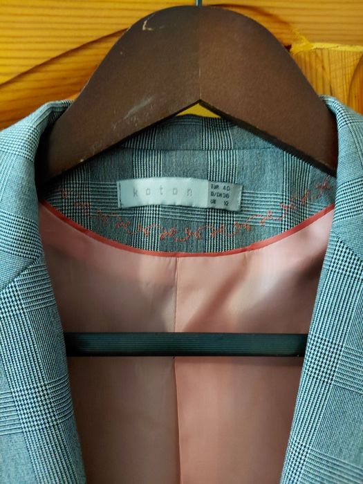 Костюм жен,  б/у, отличного качества