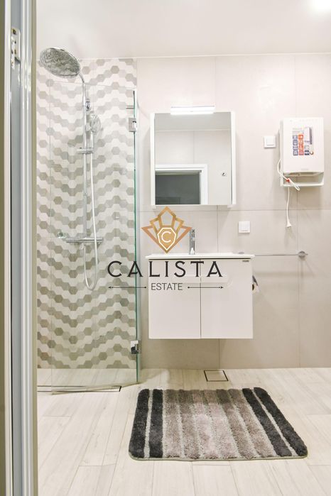 Дава се под наем Двустаен апартамент в София, Център - 55 кв.м за 870 € - Снимка #11