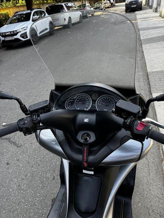 Honda Silver wing 400 (nu:yamaha tmax/suzuki burgman)