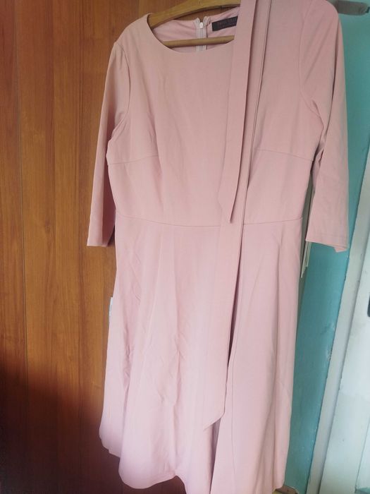 Продавам детски рокли