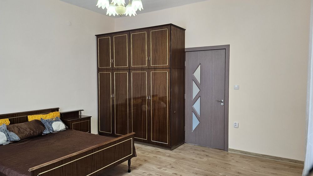 Двустаен под наем 420 евро