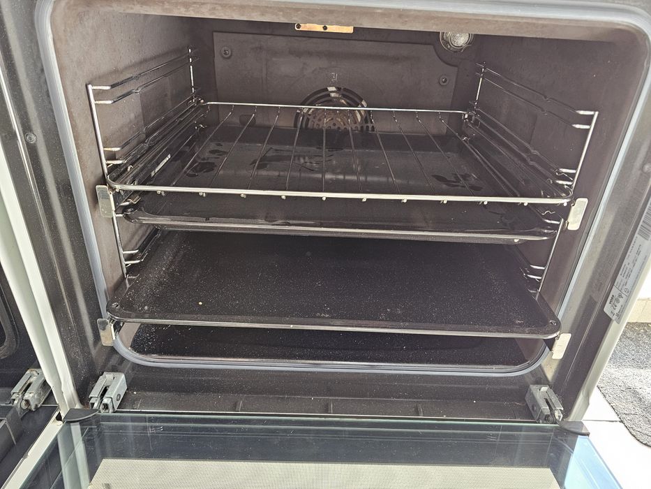 Печки с индукционни котлони Voss Electrolux 74L