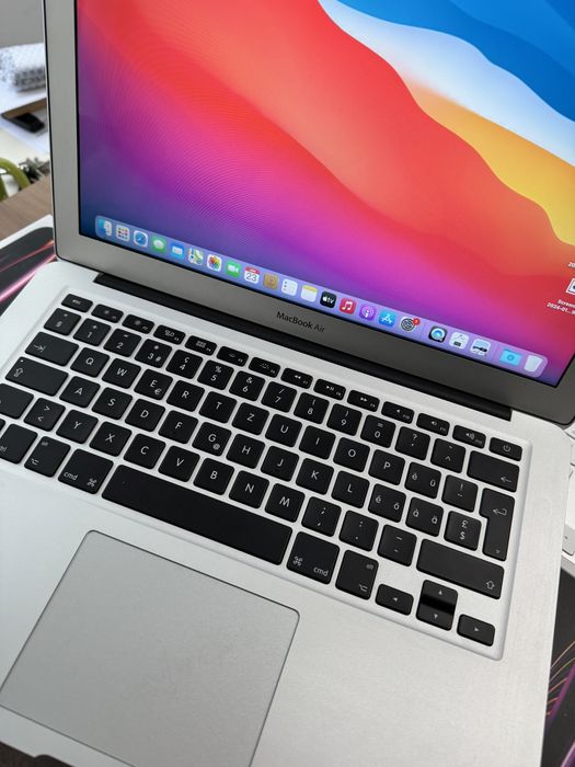 MacBook Air 13- inch 2014 / Intel 1.4 / 512 Gb / 4 Gb / Ca nou |