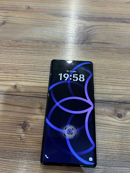 Продам Vivo x80 pro