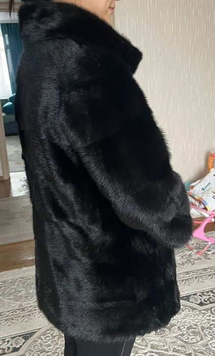 Продам норковую шубу