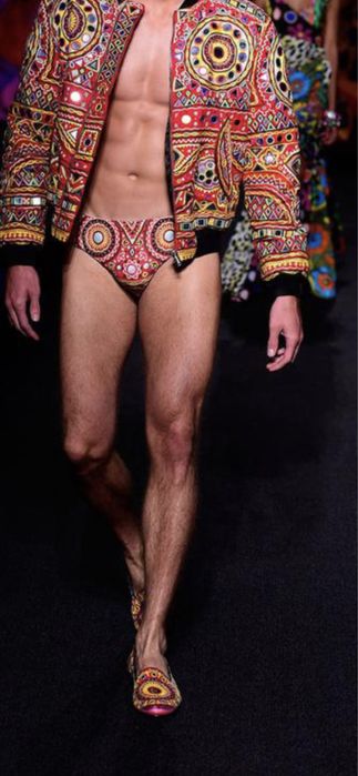 Екстравагатни мъжки обувки лято 2022