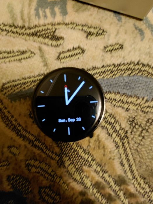 Продам часы новые