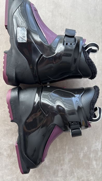 Vand clapari Atomic pentru fetita, marime 25-26 (mondo 15/16).