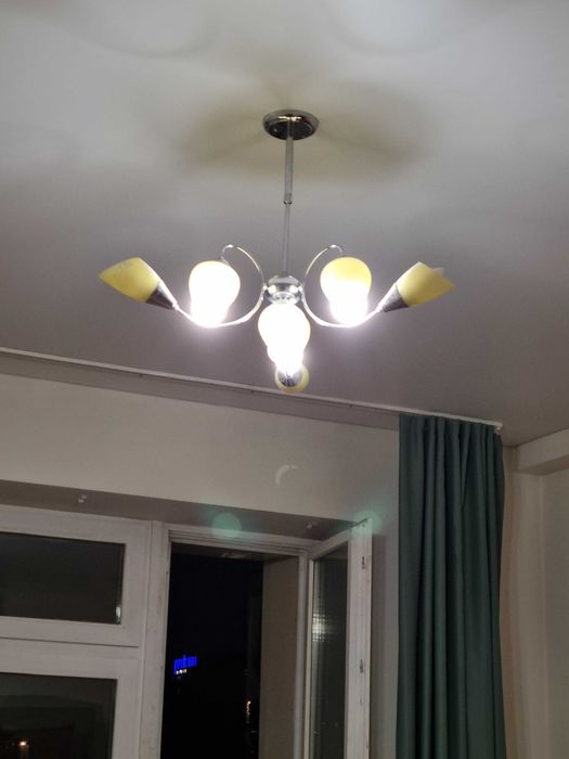 Люстры разные срочно