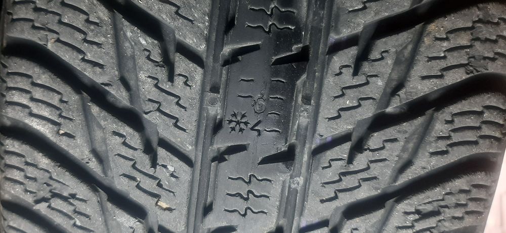 Cauciucuri iarna215 60 R17 Nokian WR SUV 3