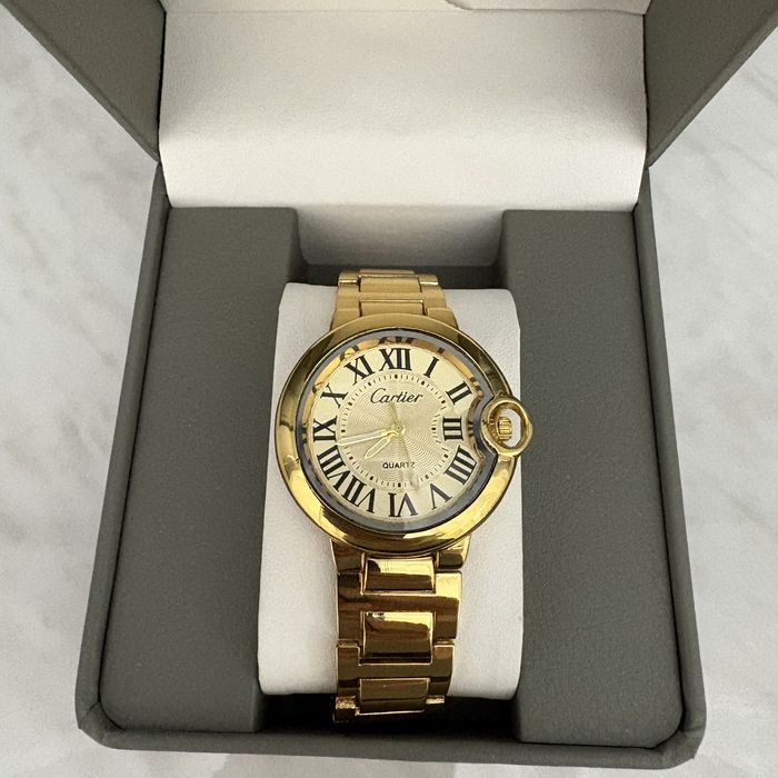 Часы Cartier Золотые
