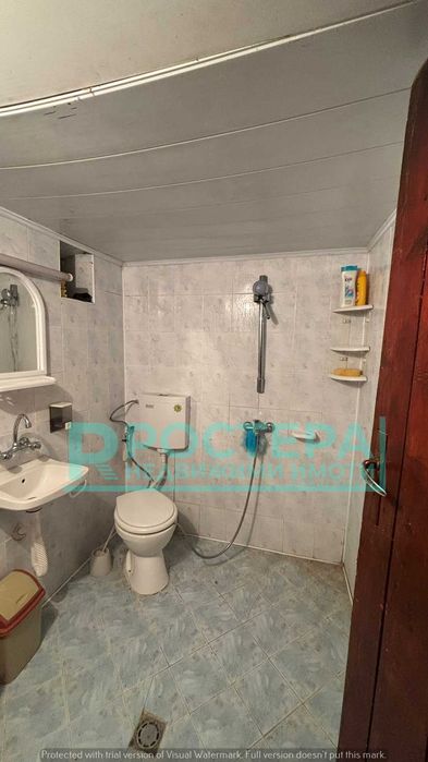 Двуетажна Тухлена Къща - с. Овчарово