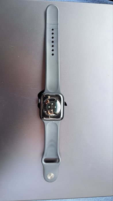 Apple Watch 9 series 45mm