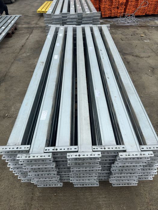 Rafturi metalice industriale