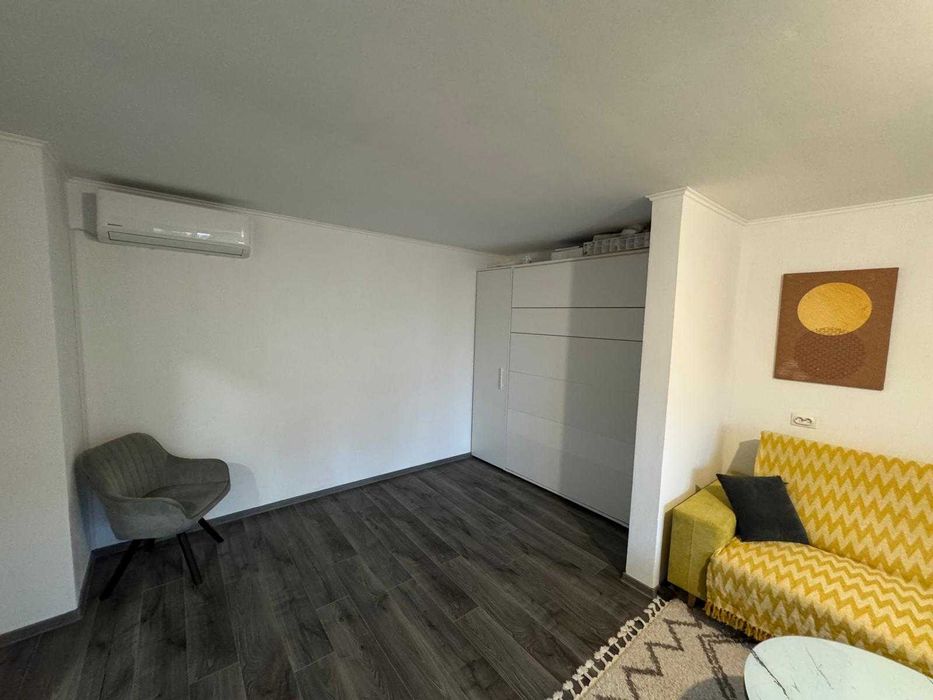 Garsoniera de vanzare