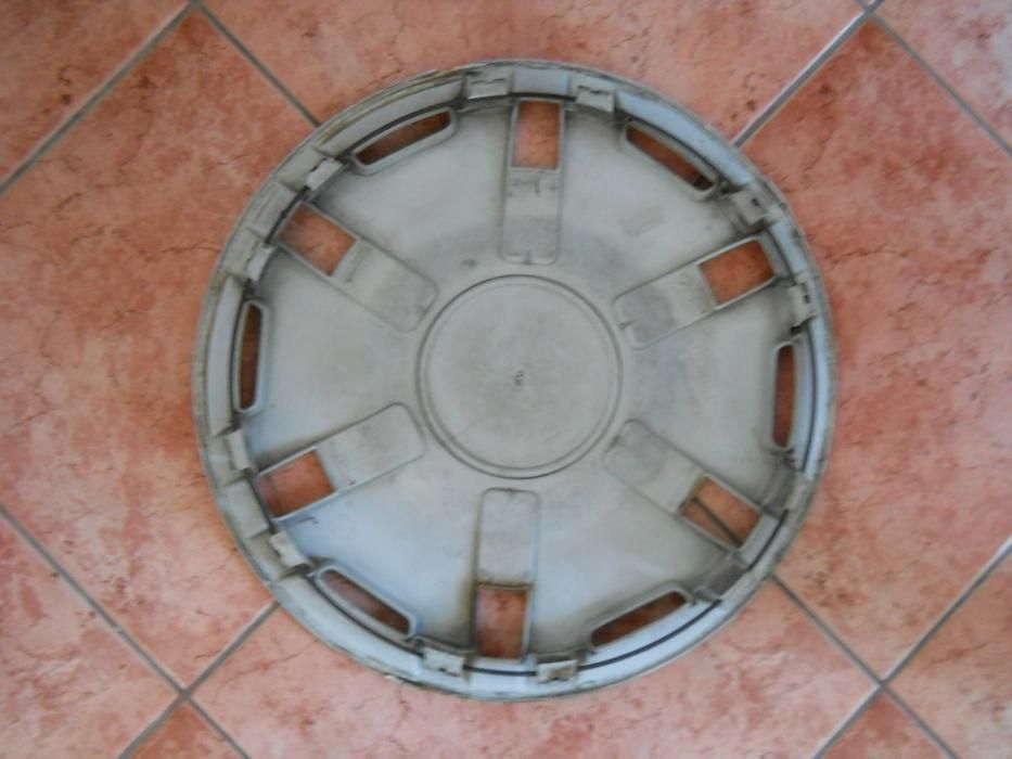 CAPAC FORD original 15" / 38 cm, stare foarte buna
