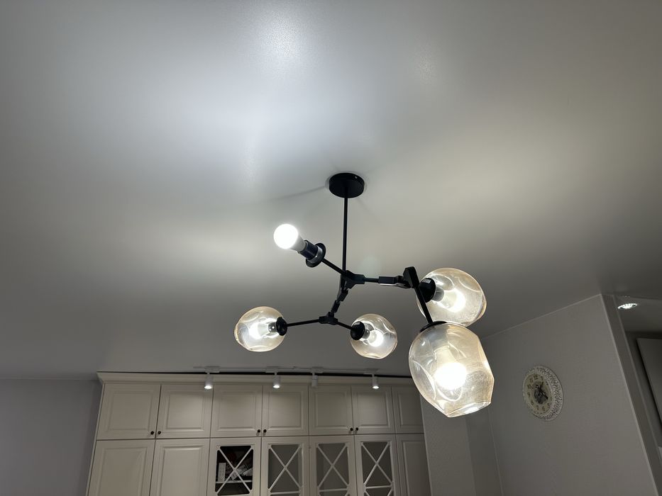 Люстра для комнаты