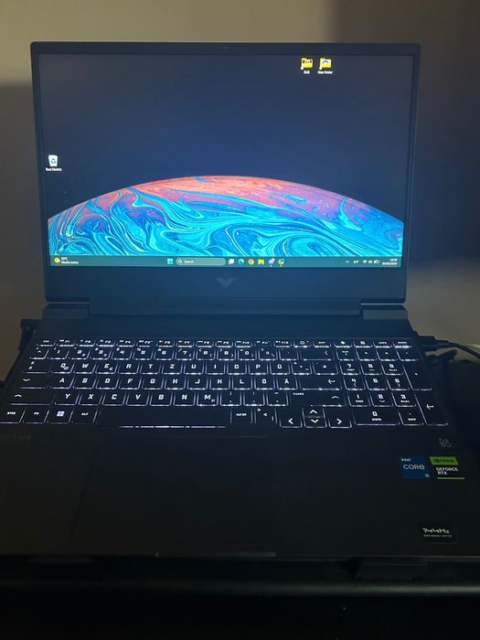Лаптоп HP Victus