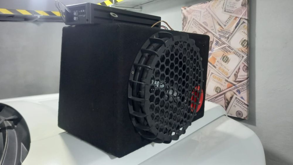 Сабвуфер для машины 1500 ватт