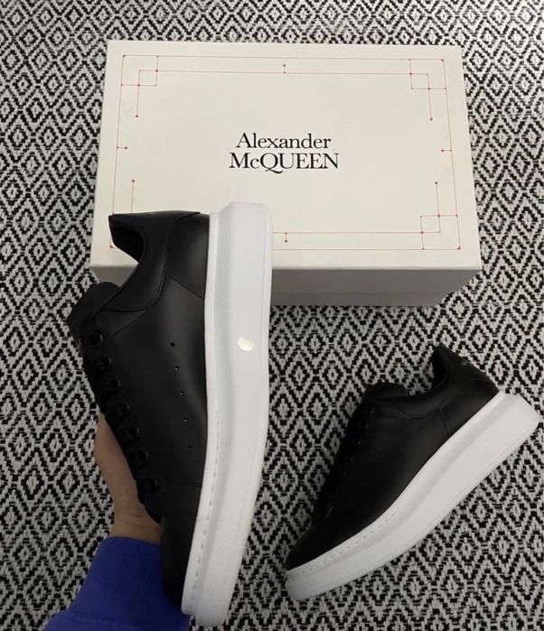 Adidasi Alexander MCQUEEN negri black premium