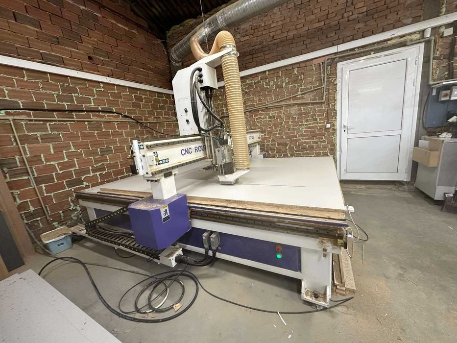 Продава се CNC машина