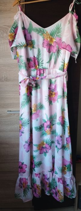 Rochie dama și gentuta