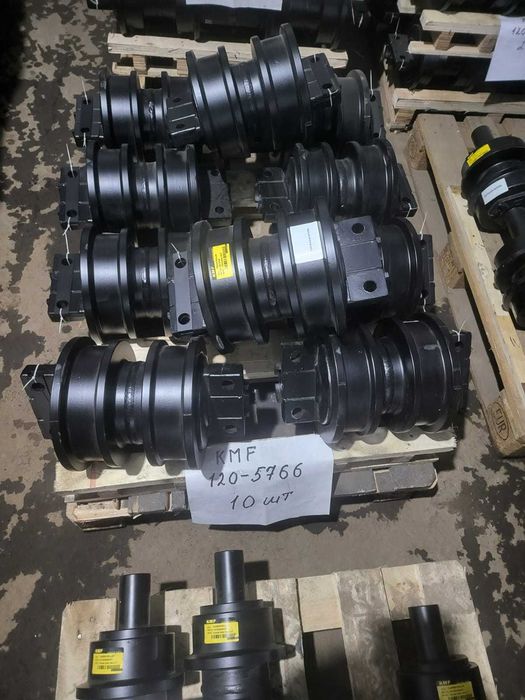 Каток опорный двубортный для бульдозера CATERPILLAR D6R.