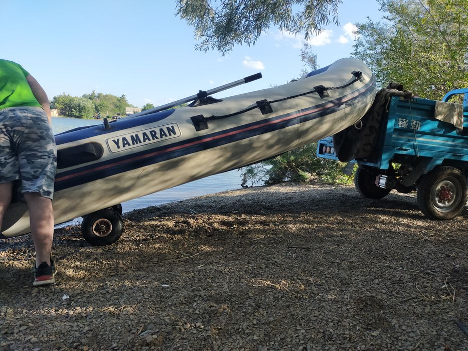 Продам лодку с мотором,9.9