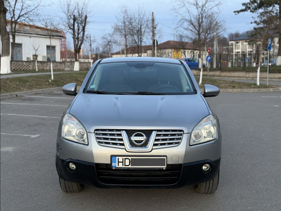 Vând nissan Qashqai