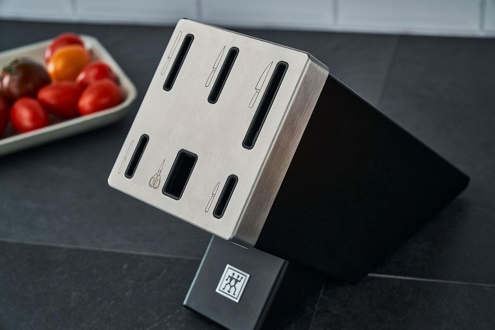 Zwilling комплект ножове със самозаточващ блок  Gourmet  7 части