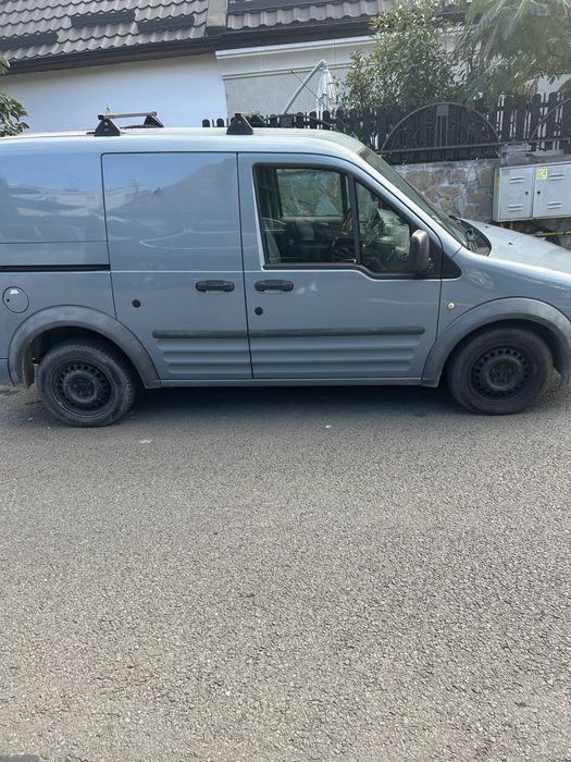 Vand sau schimb Ford transit connect