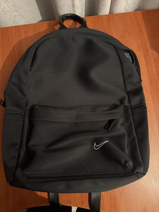 Рюкзак nike черный