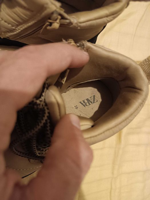 Ghetute Zara kids, nr 28