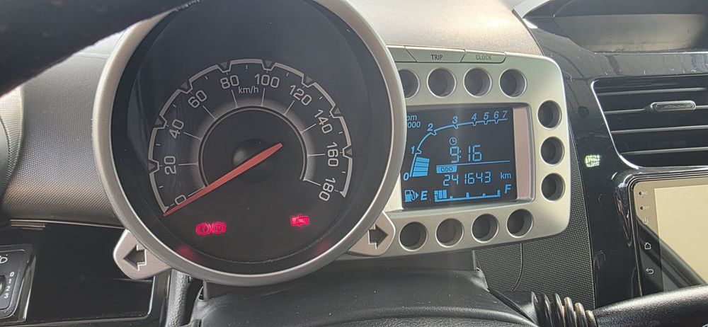 Spark sotiladi.  Спарк сотилади